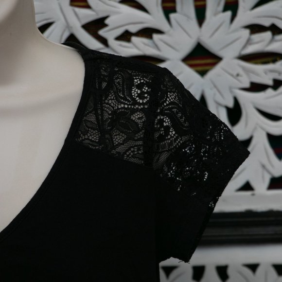 Black Maternity Blouse - Picture 7 of 9